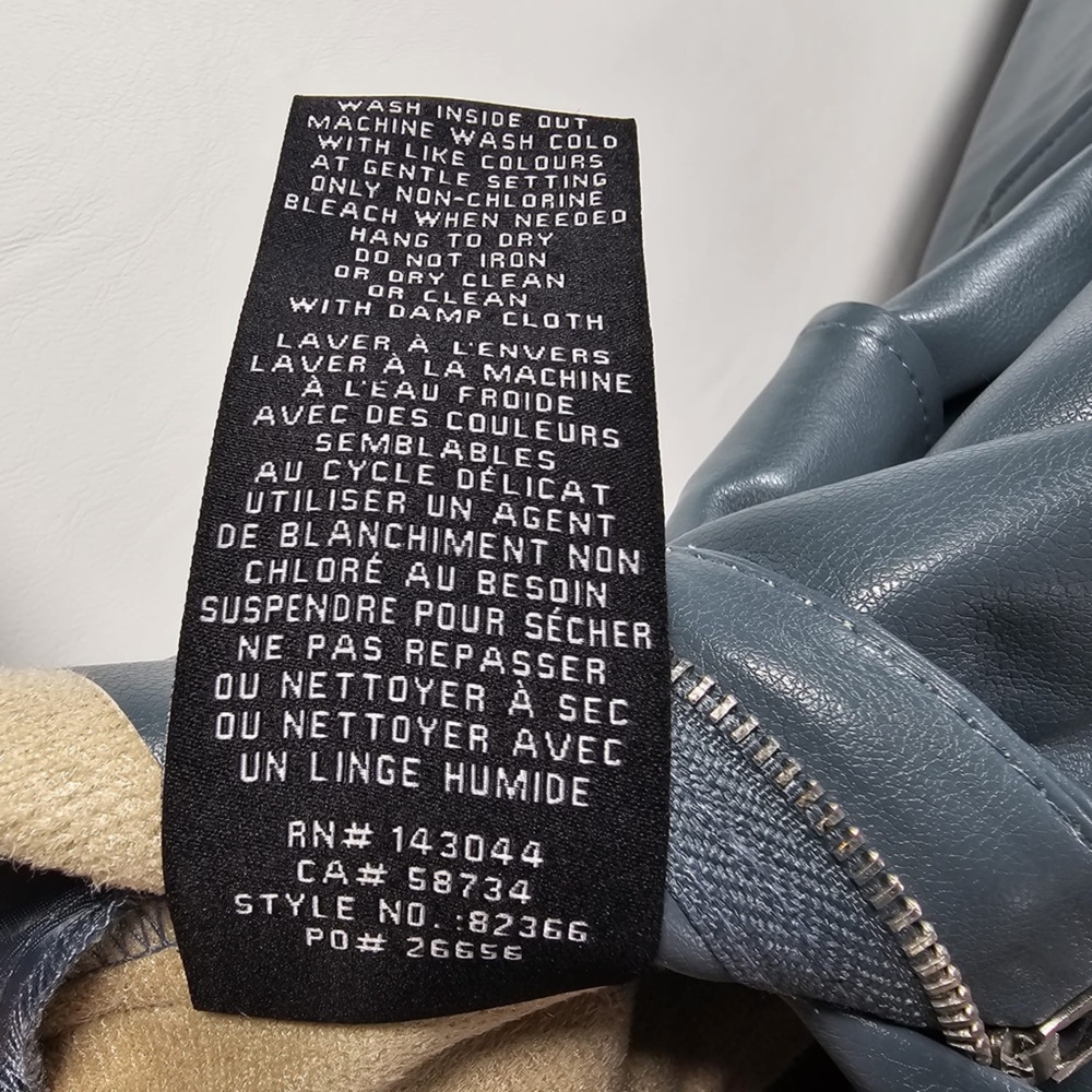 NWT‎ 7 for all mankind FAUX LEATHER Cargo Straight Pants Style 82336 Size SMALL - Picture 16 of 16